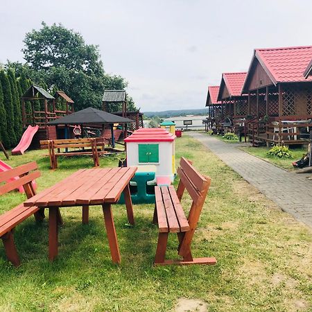 Domki U Karasia Rusinowo  Exteriör bild